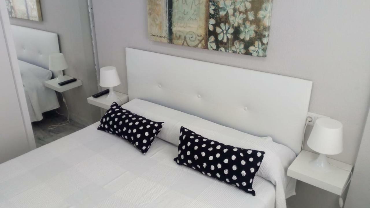 Apartamentos Laguna Beach Torrox Extérieur photo